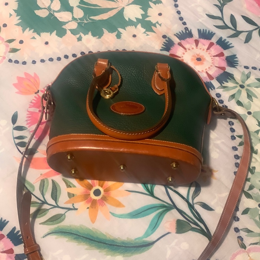 Dooney and bourke all weather leather purse great condition
